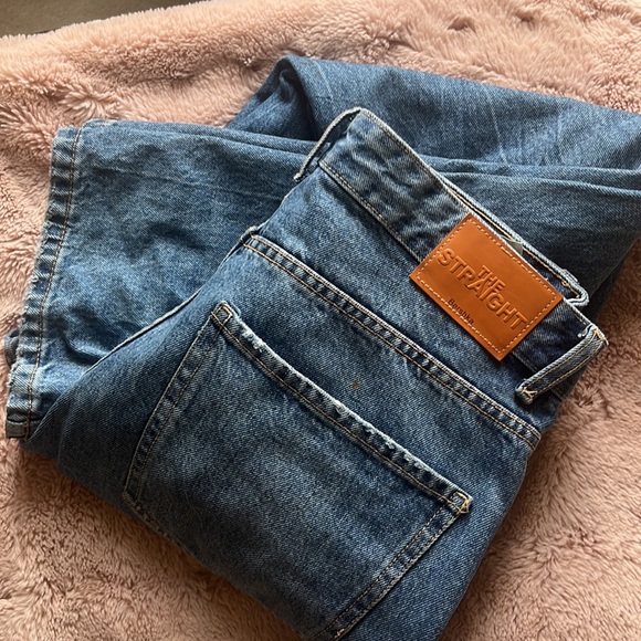 Bershka High Waist Straight Jean NWOT - Picture 7 of 9